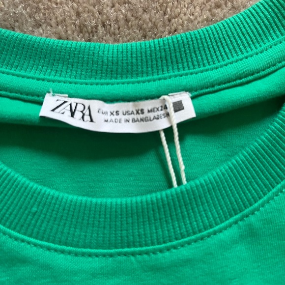 Zara green tshirt, size XS, NWT, “I’m not a luxury tee” - Picture 5 of 6